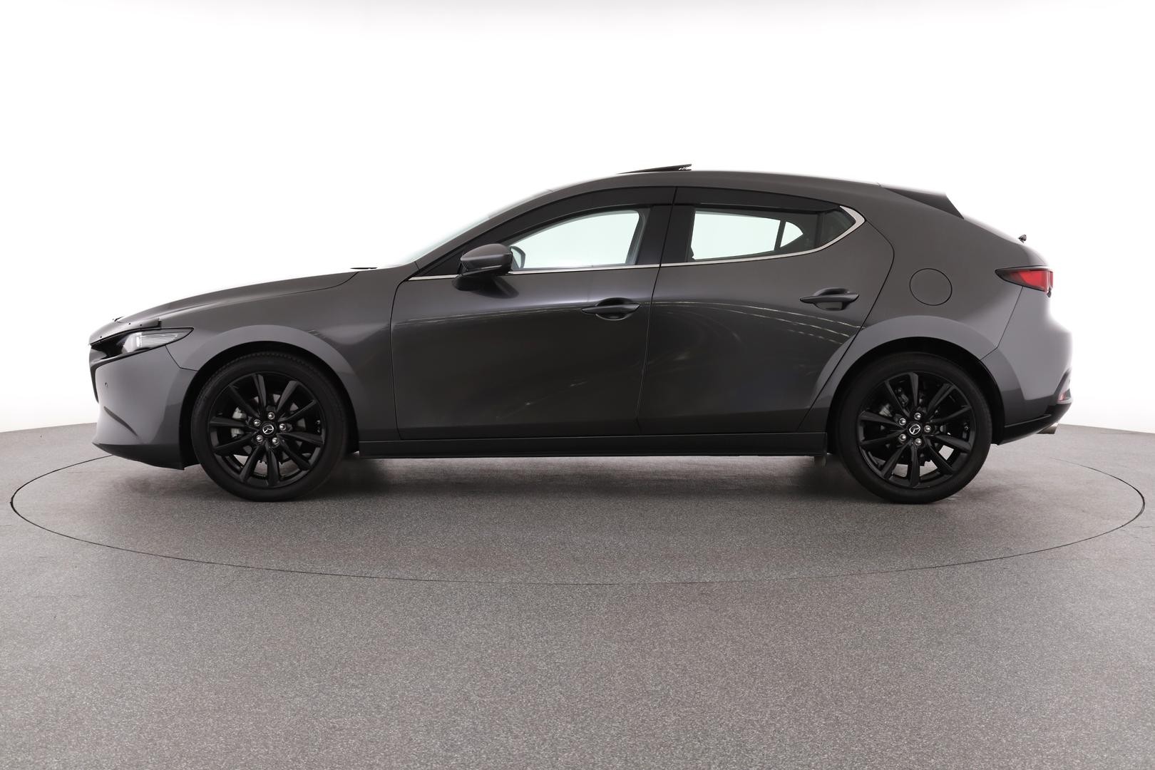Mazda 3 image 1