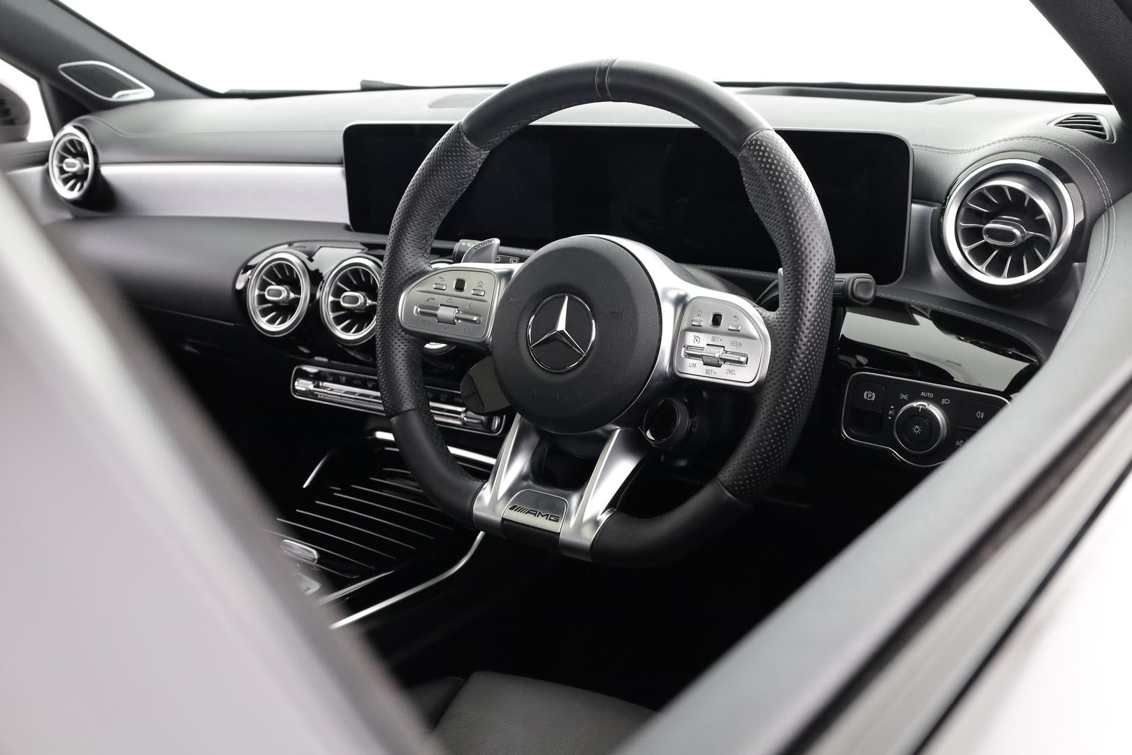 Mercedes Benz A-class image 2