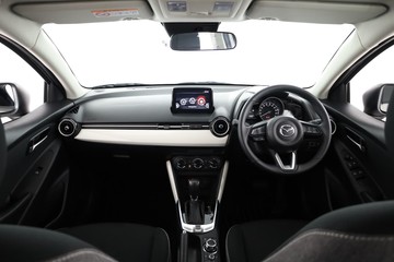 https://dvg-vehicle-assets.s3.amazonaws.com/C001637/5orxiapxuiu9hc72ak5gdu5rj.jpg