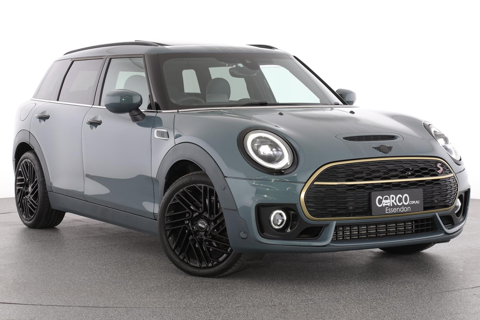 Mini Clubman image 1