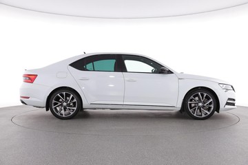 https://dvg-vehicle-assets.s3.amazonaws.com/C001727/bvxbdwhechpevfpm8fih63bcp.jpg