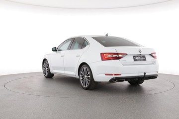 https://dvg-vehicle-assets.s3.amazonaws.com/C001730/4pq6ea41rbyy9dxnnm8em2ajb.jpg