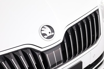 https://dvg-vehicle-assets.s3.amazonaws.com/C001730/ao2ox8394h10v5myn691jjm3r.jpg