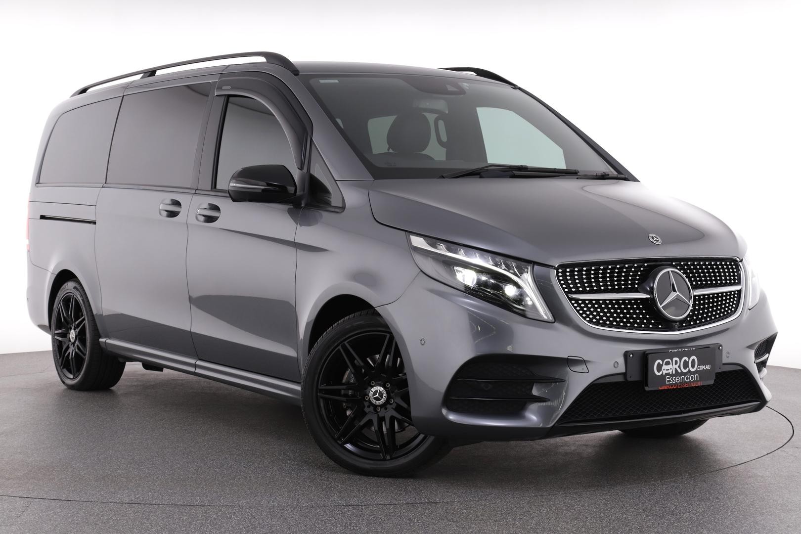 Mercedes Benz V-class image 1