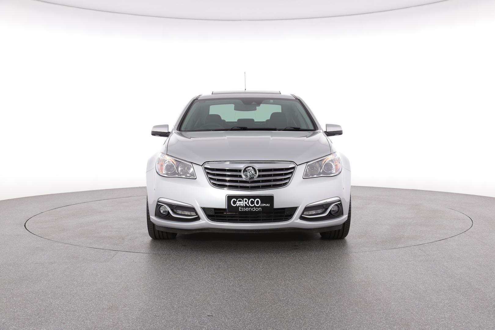 Holden Calais image 3