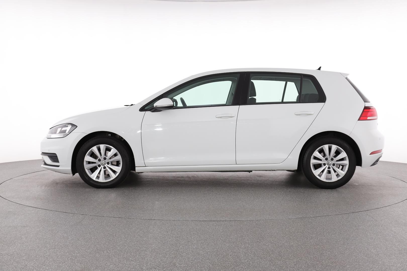 Volkswagen Golf image 3