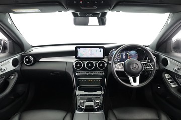 https://dvg-vehicle-assets.s3.amazonaws.com/C001788/cmulaihnv661eefiy0rvn12m2.jpg