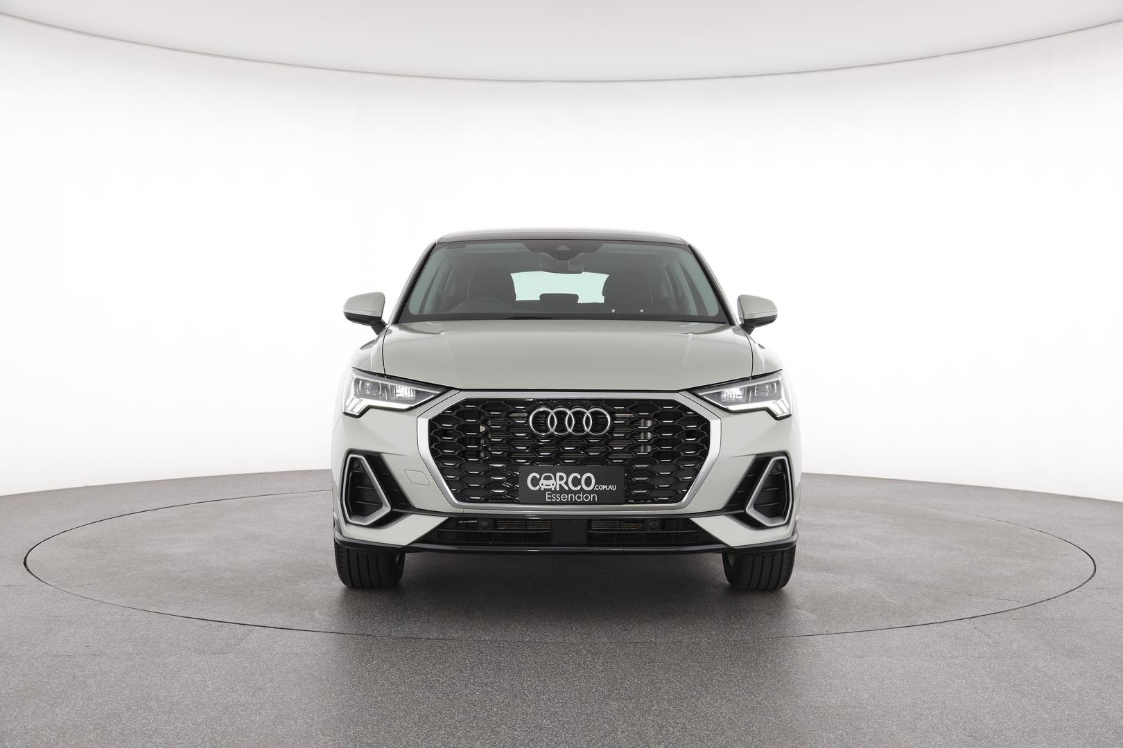 Audi Q3 image 3