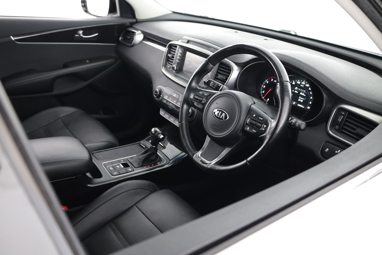 Kia Sorento image 4