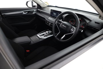 https://dvg-vehicle-assets.s3.amazonaws.com/C001799/k890bfilim8opg7xonmitre.jpg