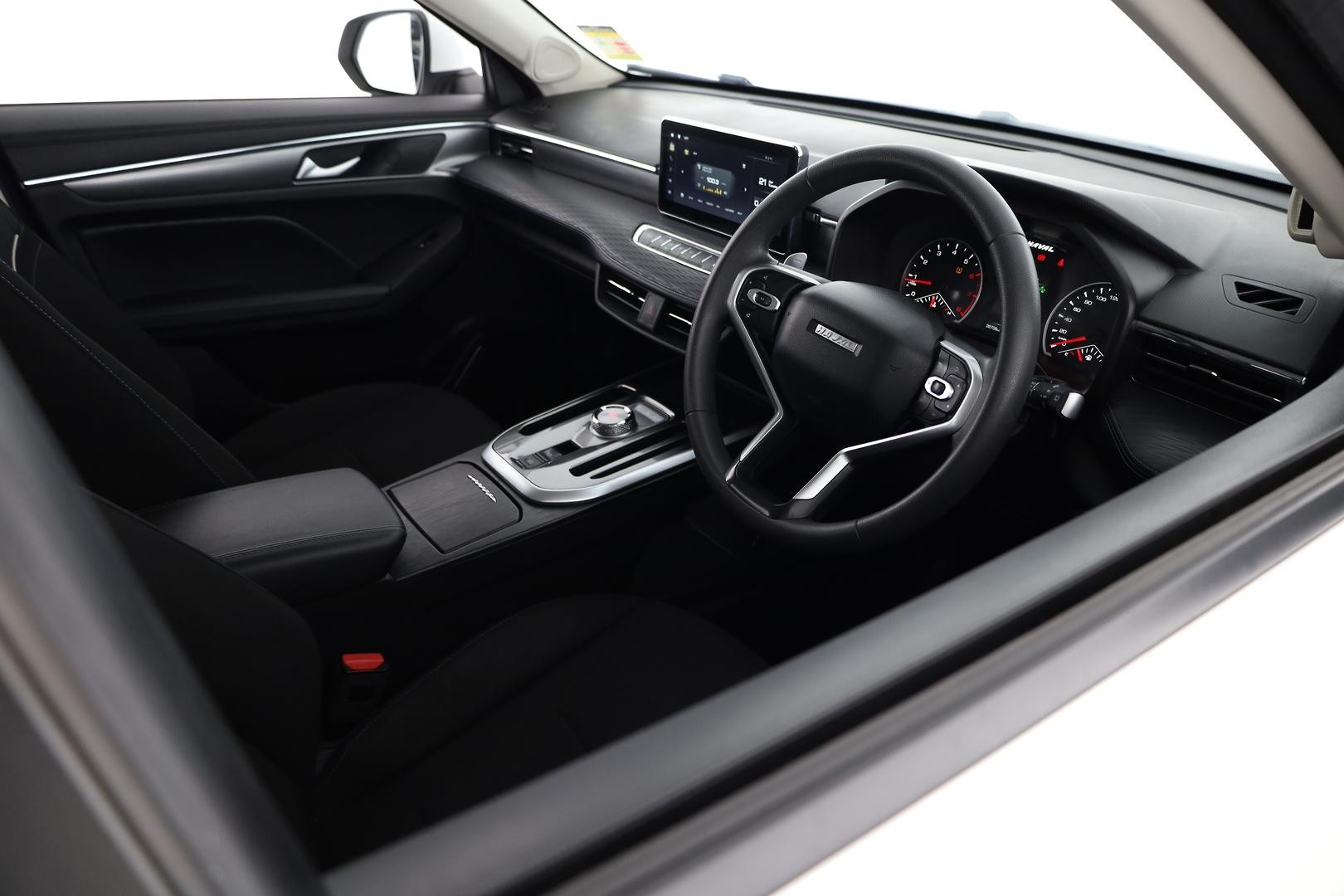 Gwm Haval Jolion image 4