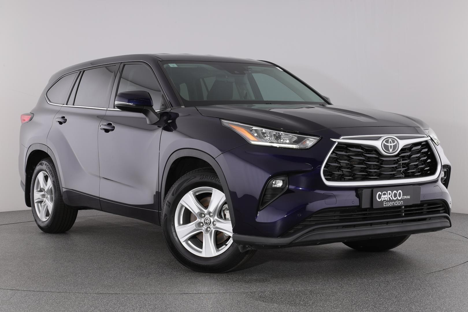 Toyota Kluger image 1