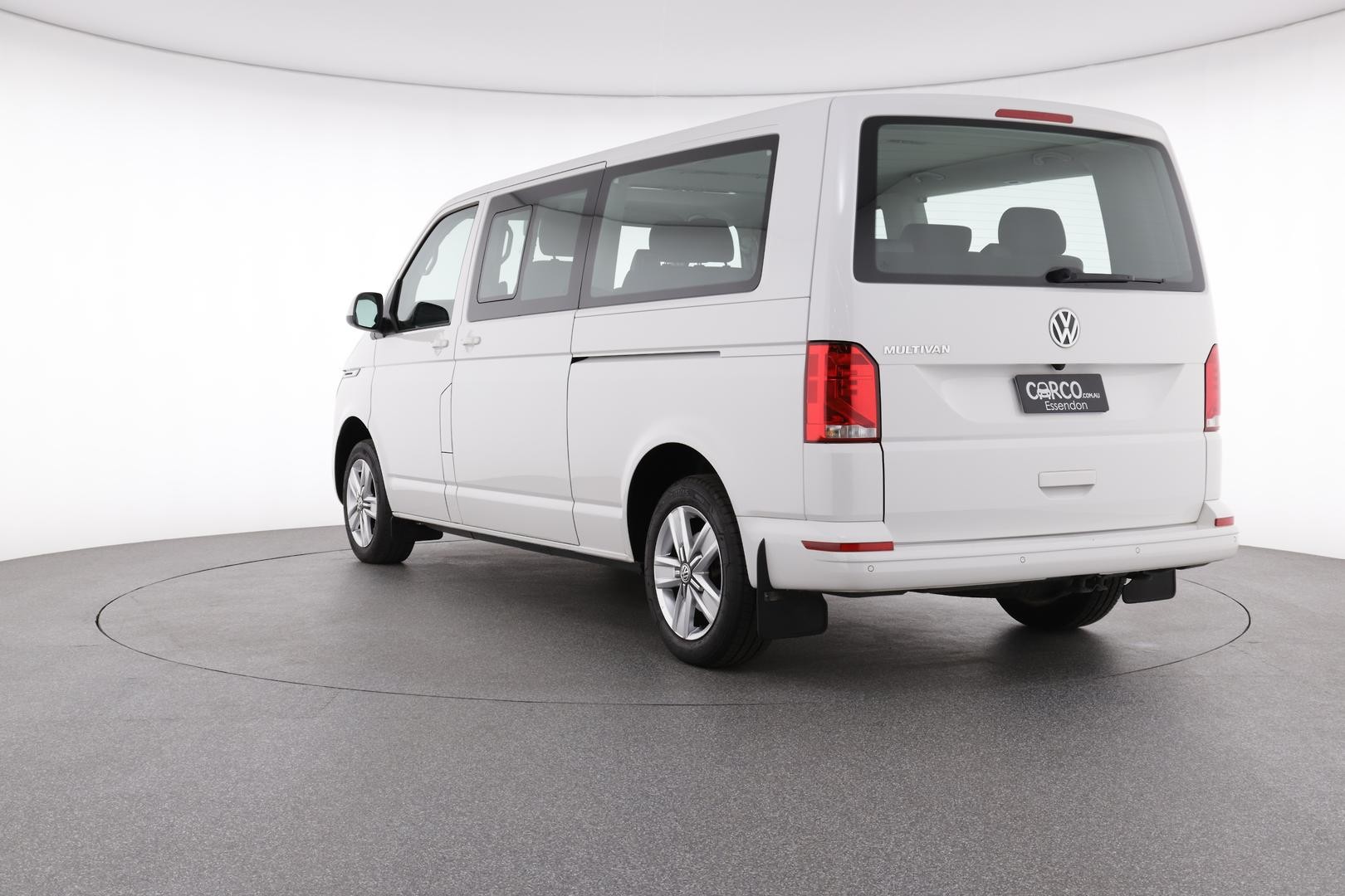 Volkswagen Multivan image 3