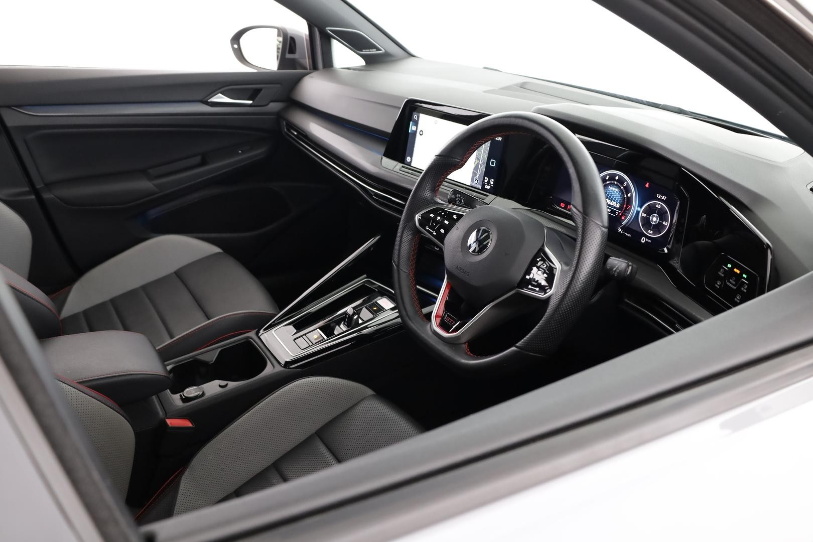 Volkswagen Golf image 4