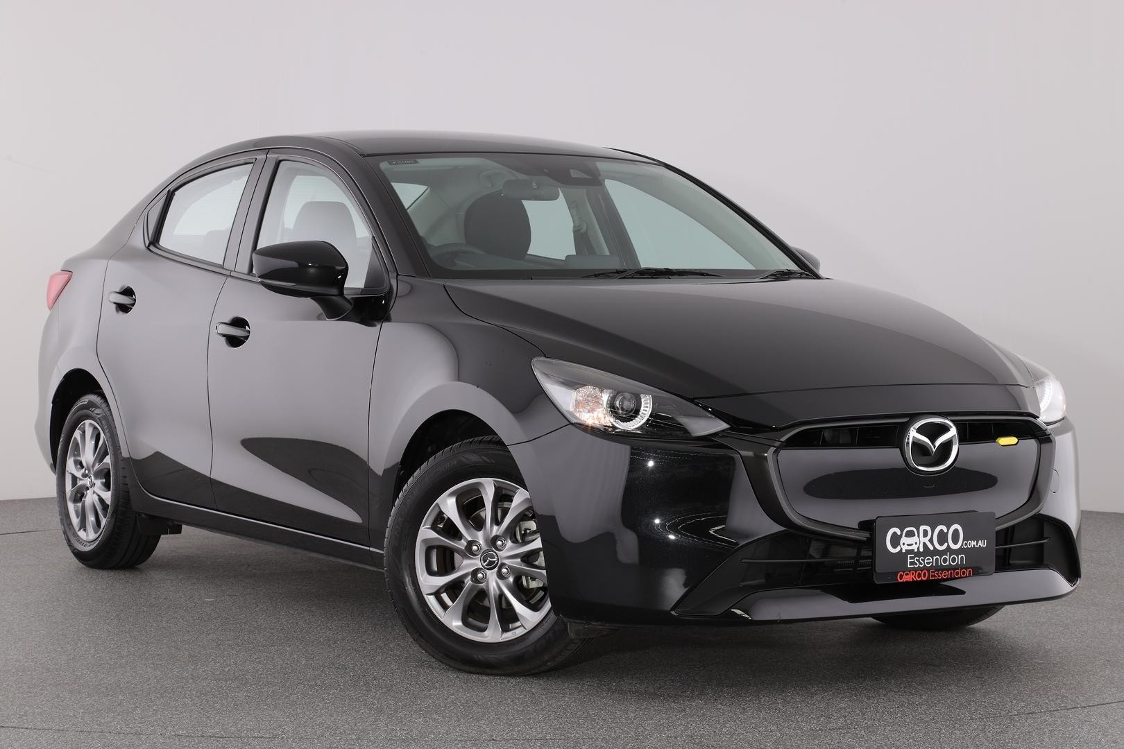 Mazda 2 image 1