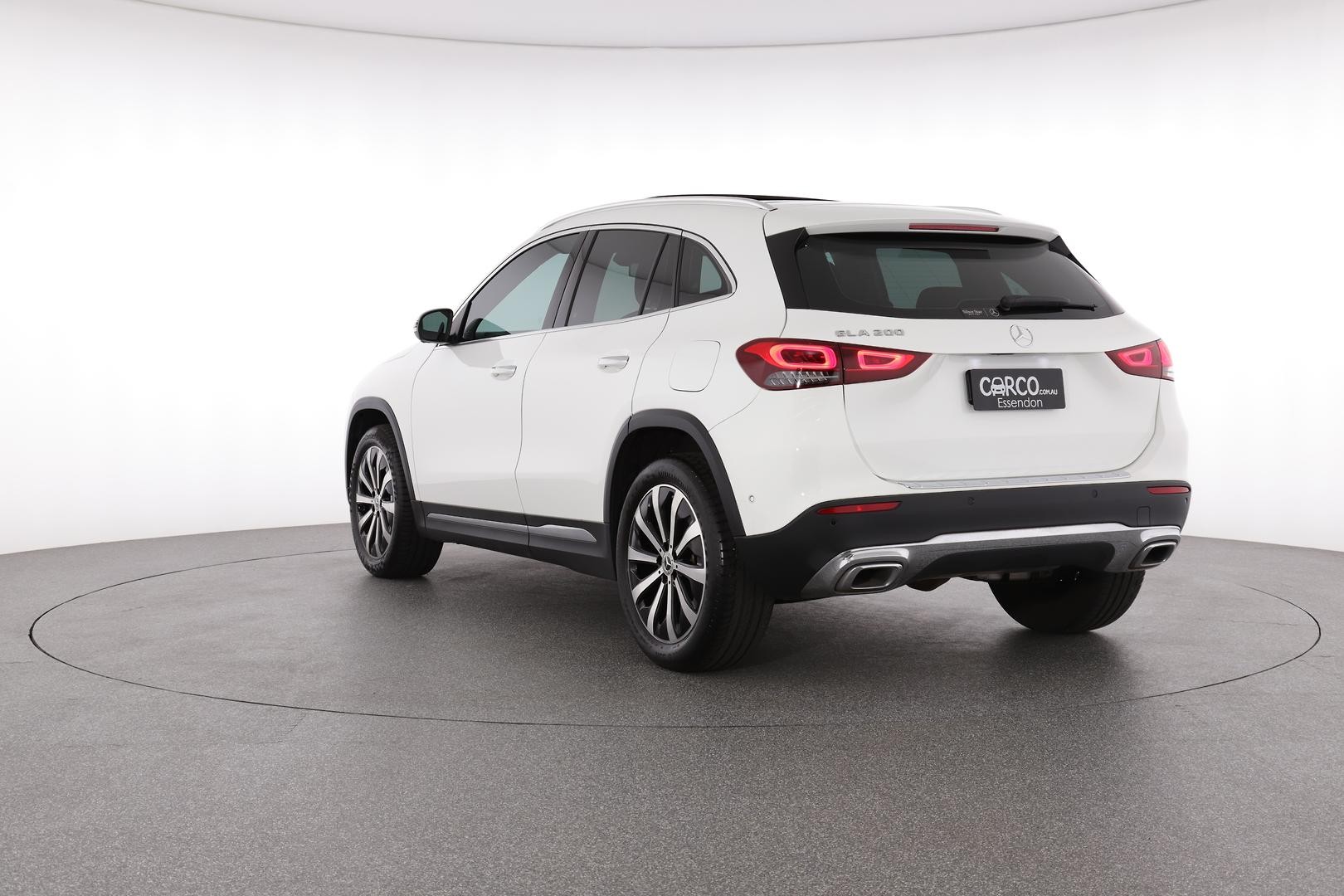 Mercedes Benz Gla-class image 4