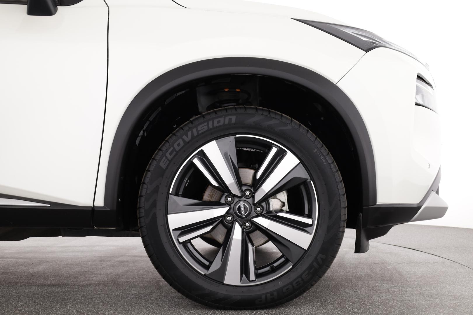 Nissan X-trail image 3