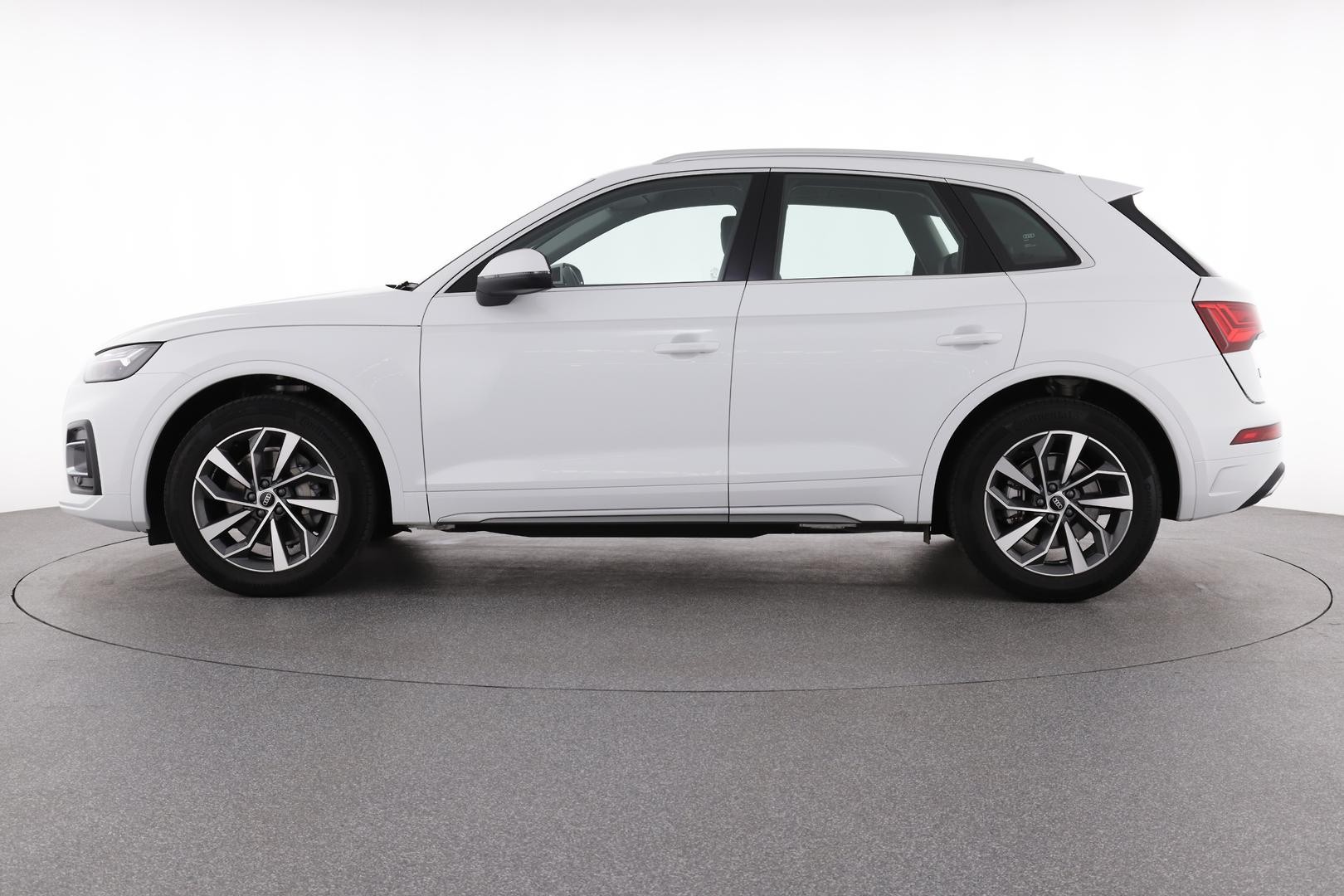 Audi Q5 image 2