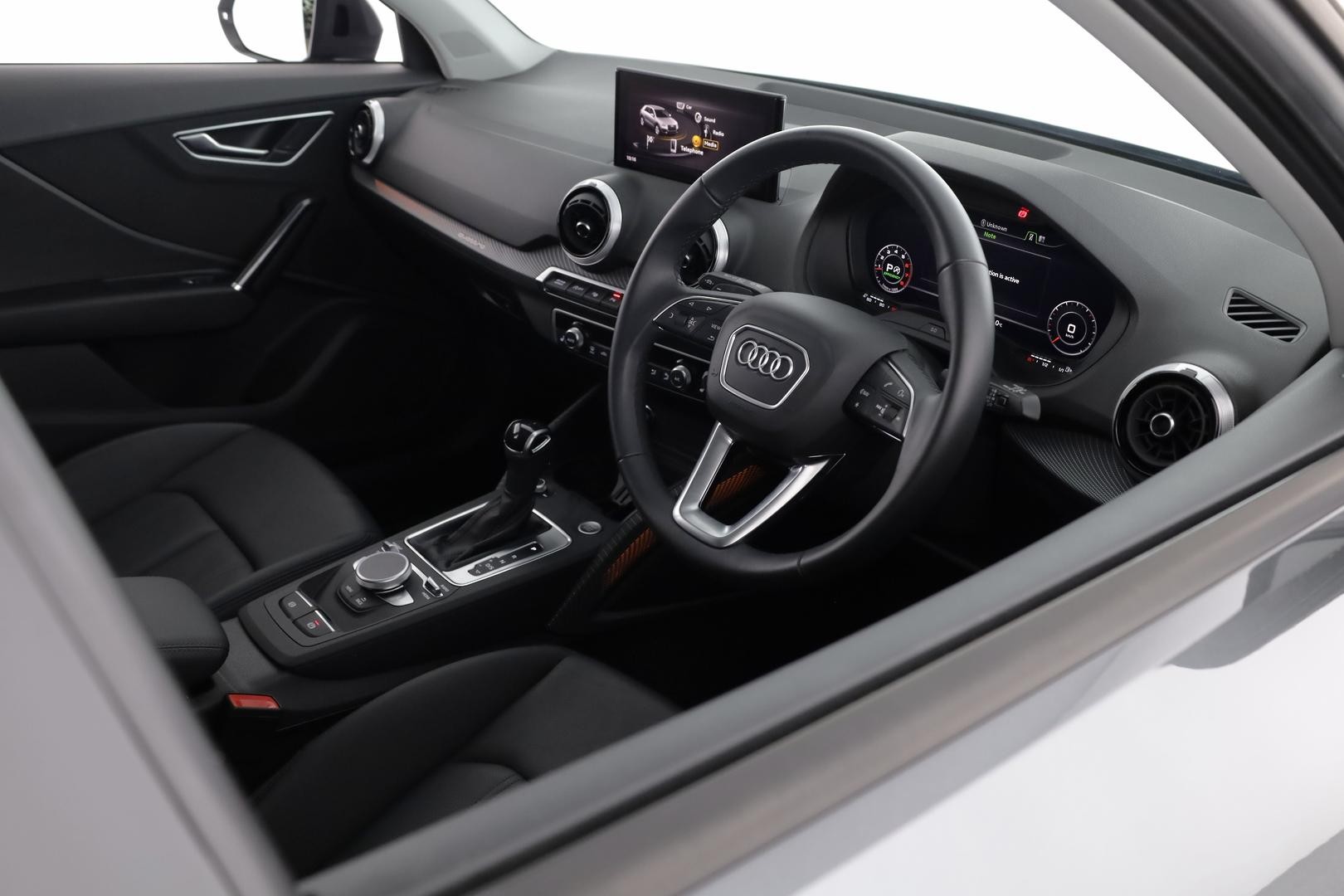 Audi Q2 image 4