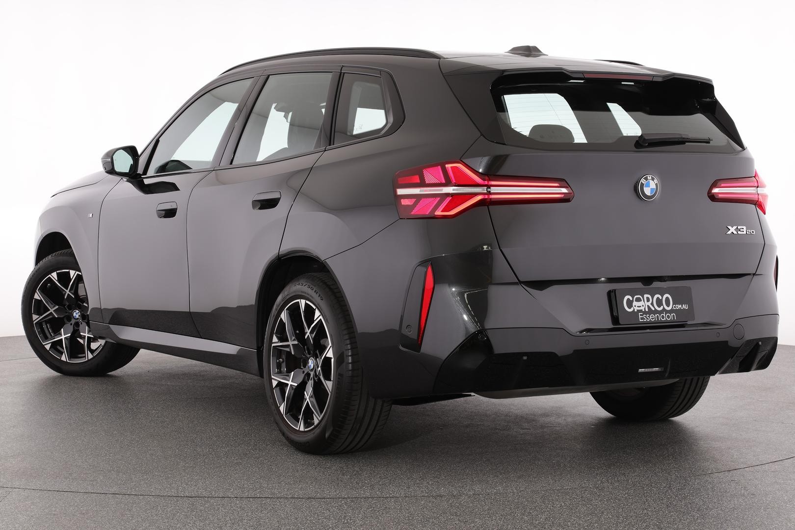 BMW X3 image 2
