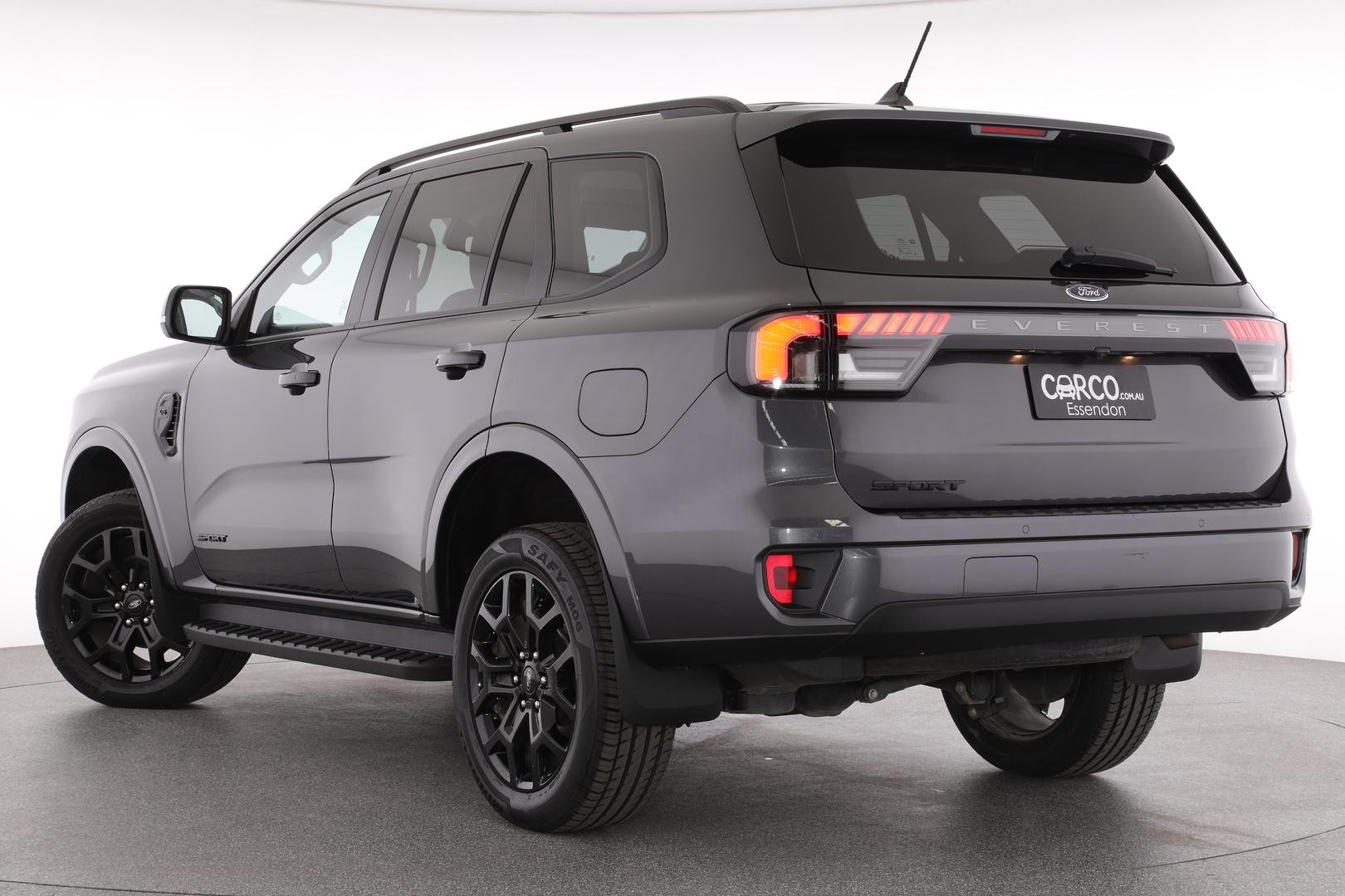 Ford Everest image 2