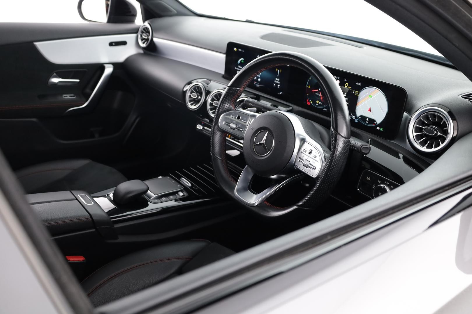 Mercedes Benz A-class image 4