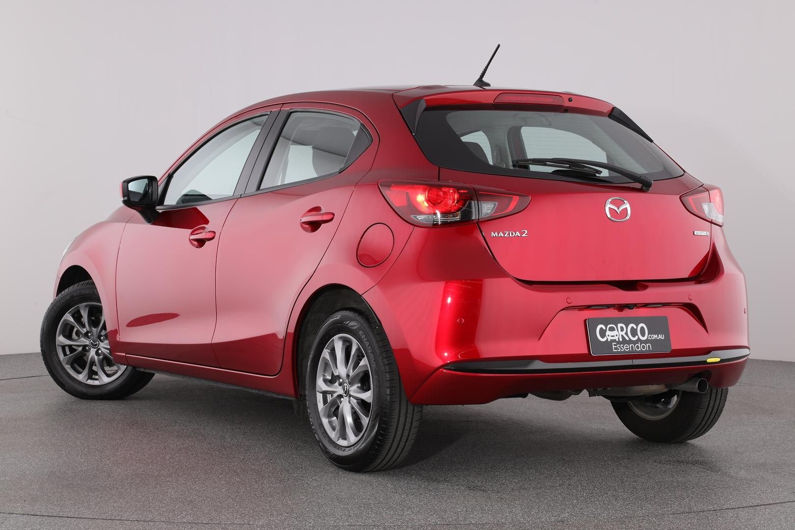 Mazda 2 image 2