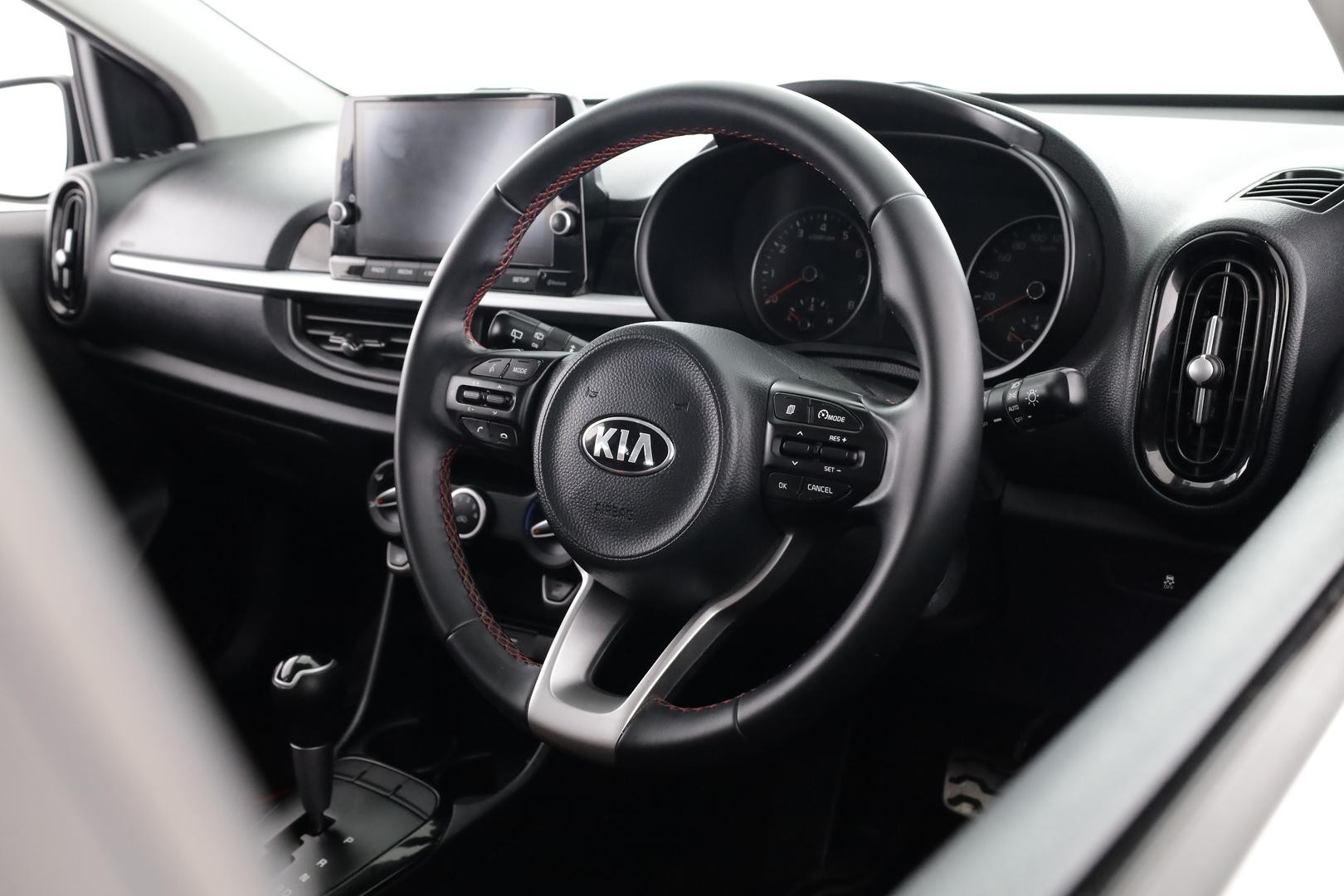 Kia Picanto image 2