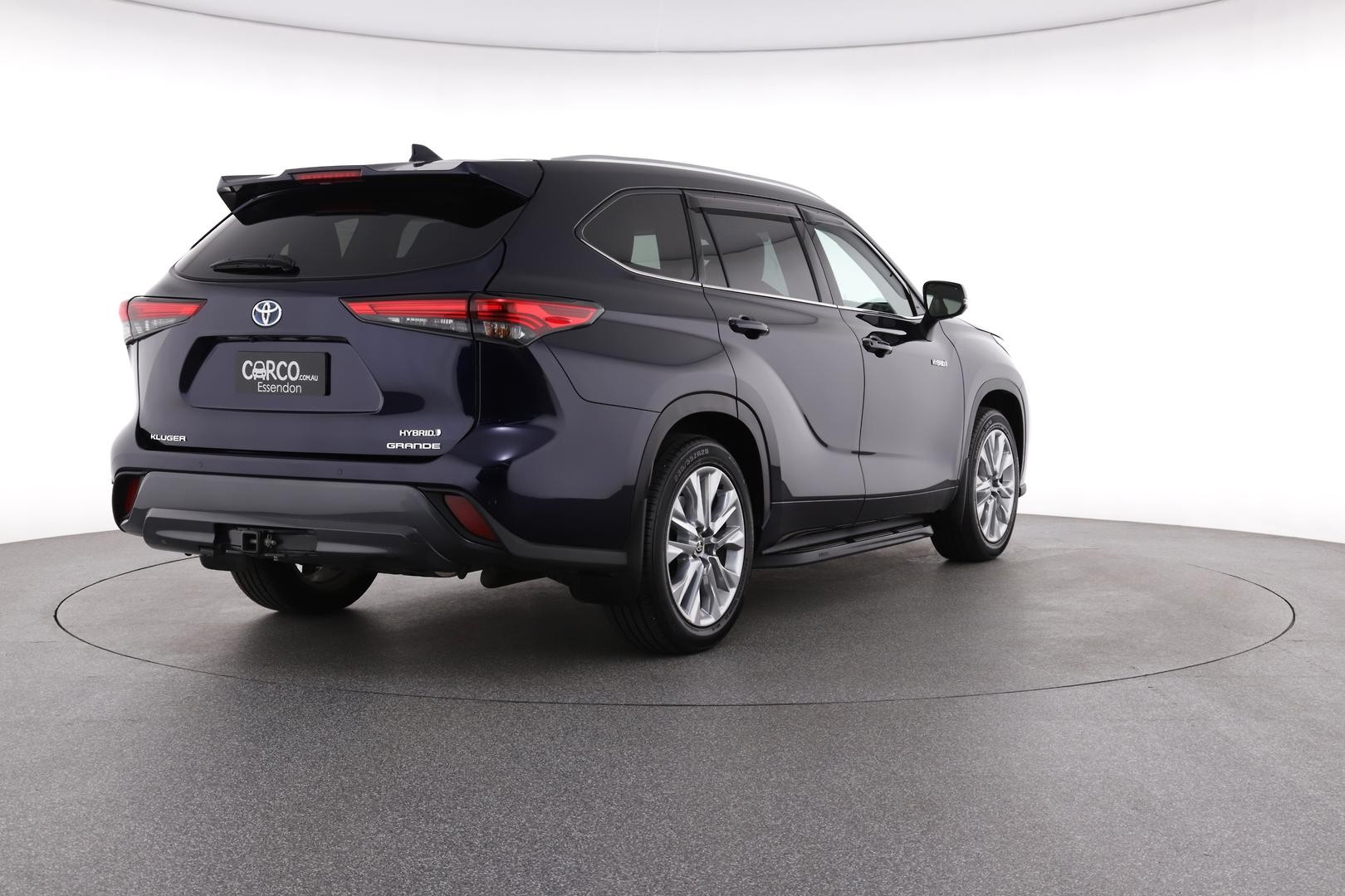 Toyota Kluger image 4
