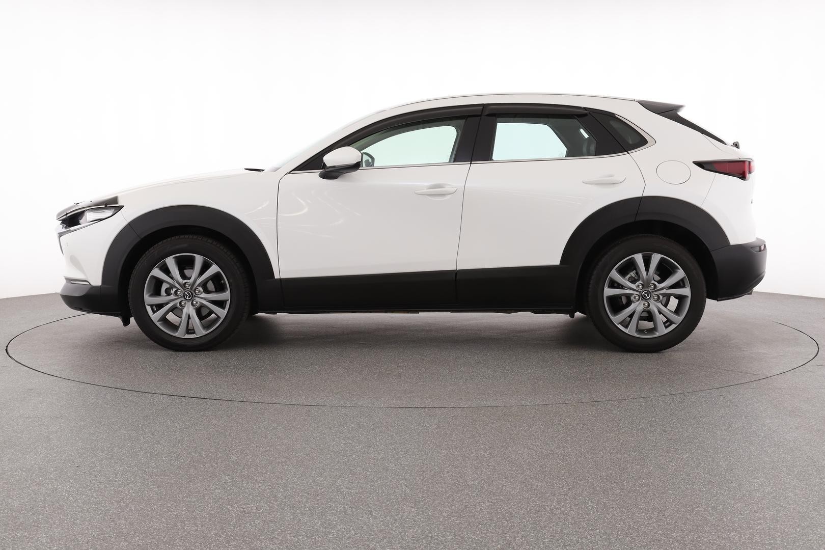 Mazda Cx-30 image 2