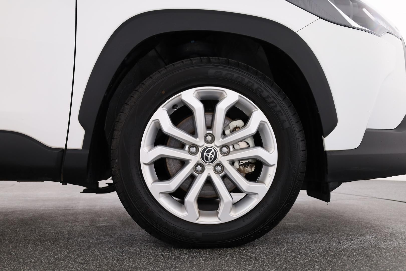 Toyota Corolla Cross image 3