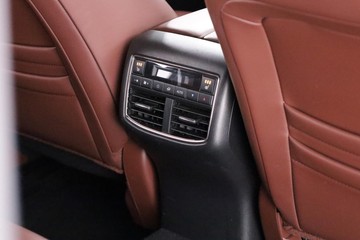 https://dvg-vehicle-assets.s3.amazonaws.com/C002068/chfs92wvkolzpjecyyp8zrc65.jpg