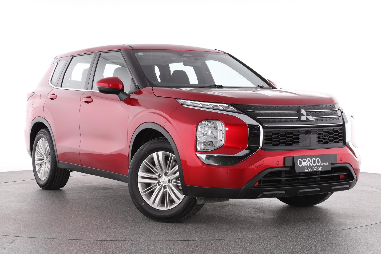 Mitsubishi Outlander image 1