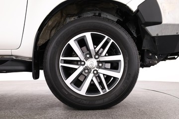 https://dvg-vehicle-assets.s3.amazonaws.com/C002181/l5jwrk0wezubkeh4f1fc5m6l.jpg