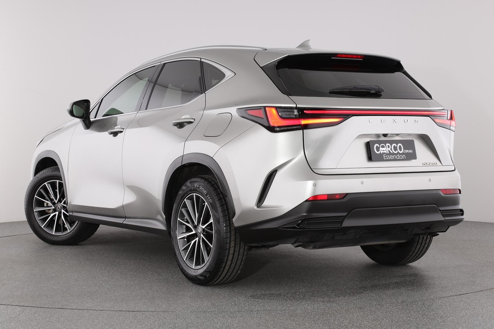 Lexus Nx image 2