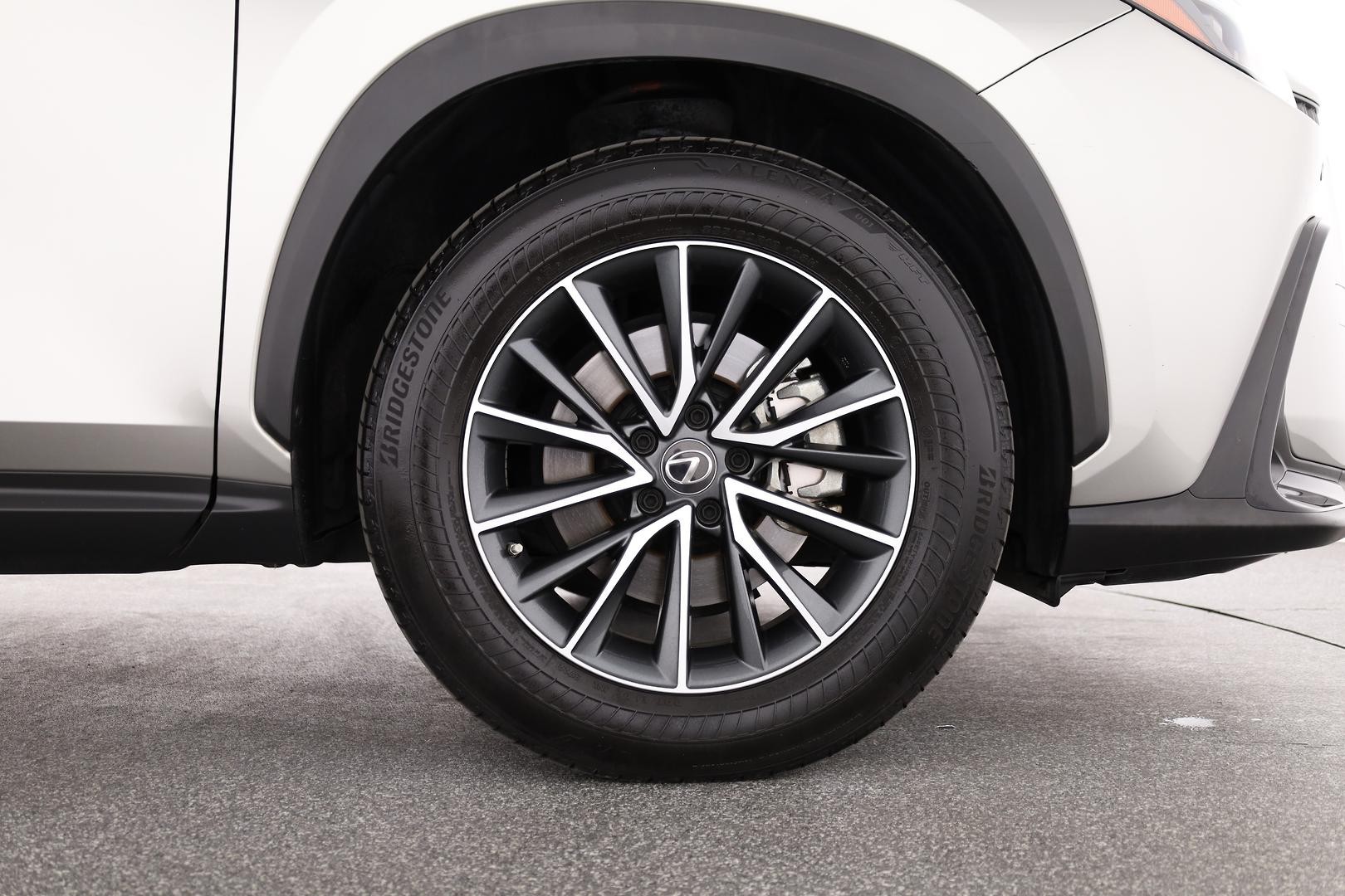 Lexus Nx image 3
