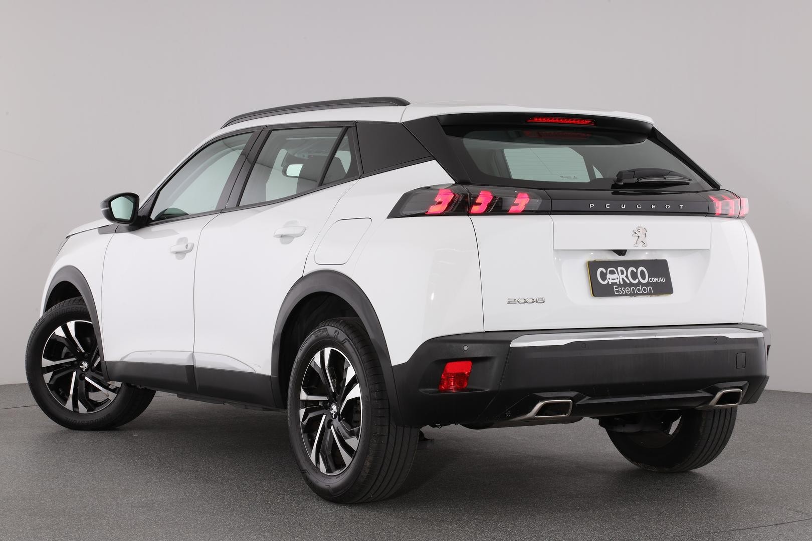 Peugeot 2008 image 2