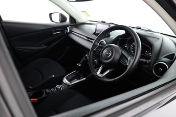 https://dvg-vehicle-assets.s3.amazonaws.com/C002208/1drfagqhq0nq22696sd61hxrx.jpg