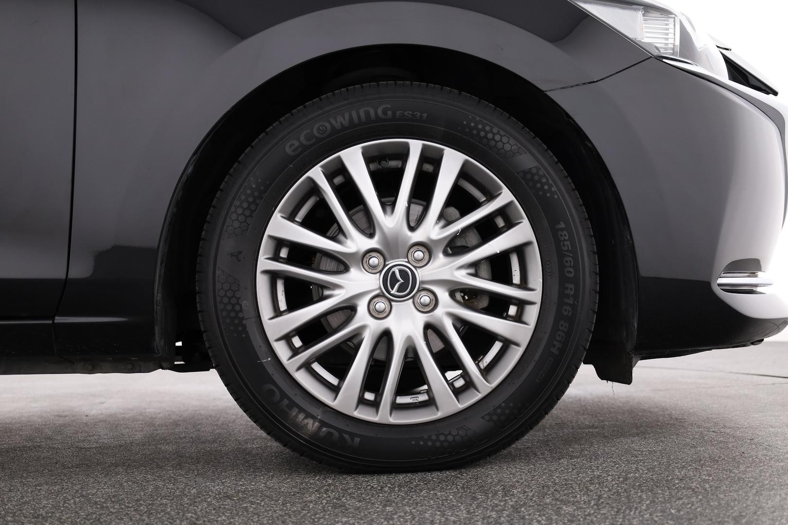 Mazda 2 image 3