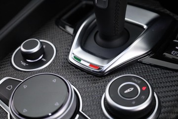 https://dvg-vehicle-assets.s3.amazonaws.com/C002216/4k38origh95f9dbdore7xdzv9.jpg