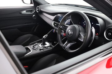https://dvg-vehicle-assets.s3.amazonaws.com/C002216/5dui08mrrc47v5gcygn8td2v.jpg