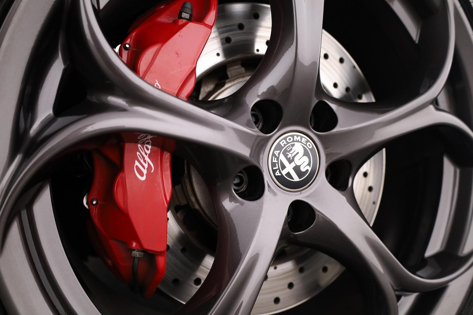 Alfa Romeo Giulia image 4