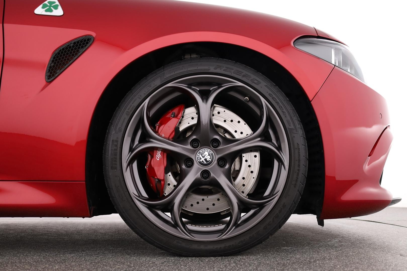 Alfa Romeo Giulia image 3