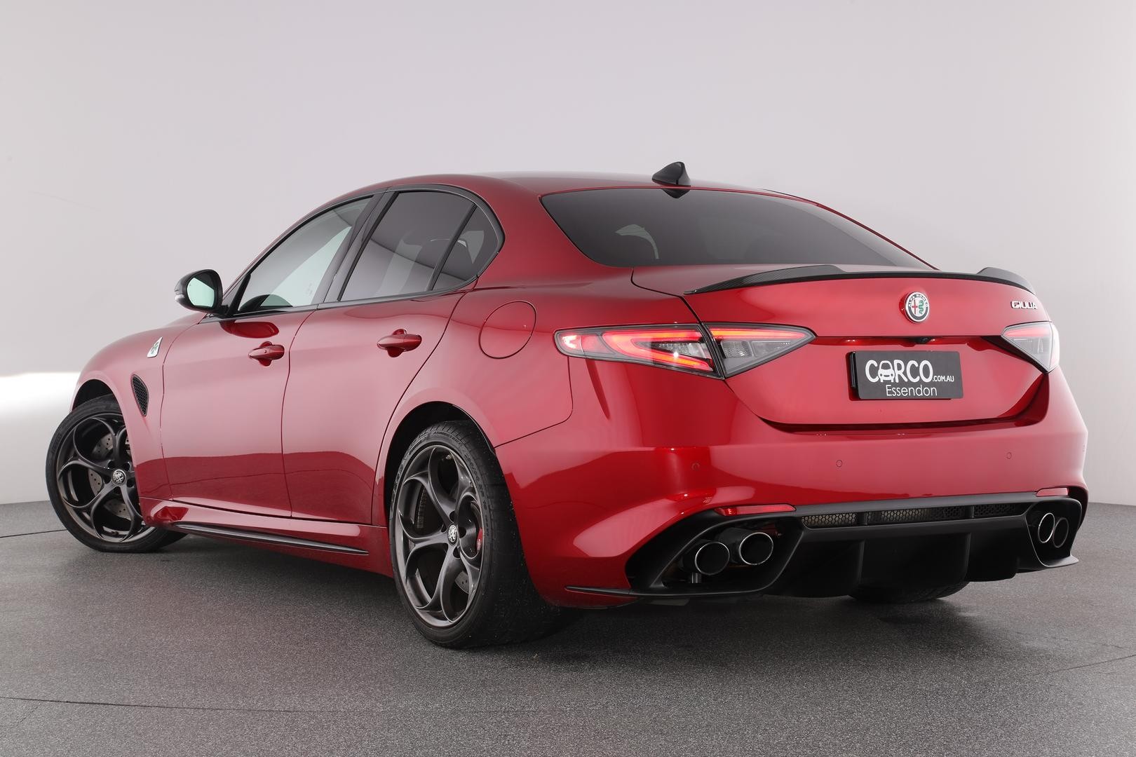 Alfa Romeo Giulia image 2