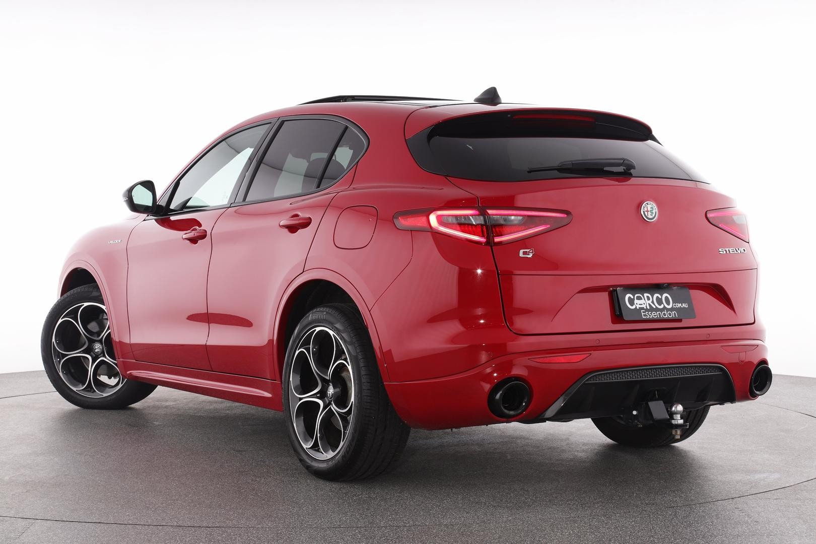 Alfa Romeo Stelvio image 2