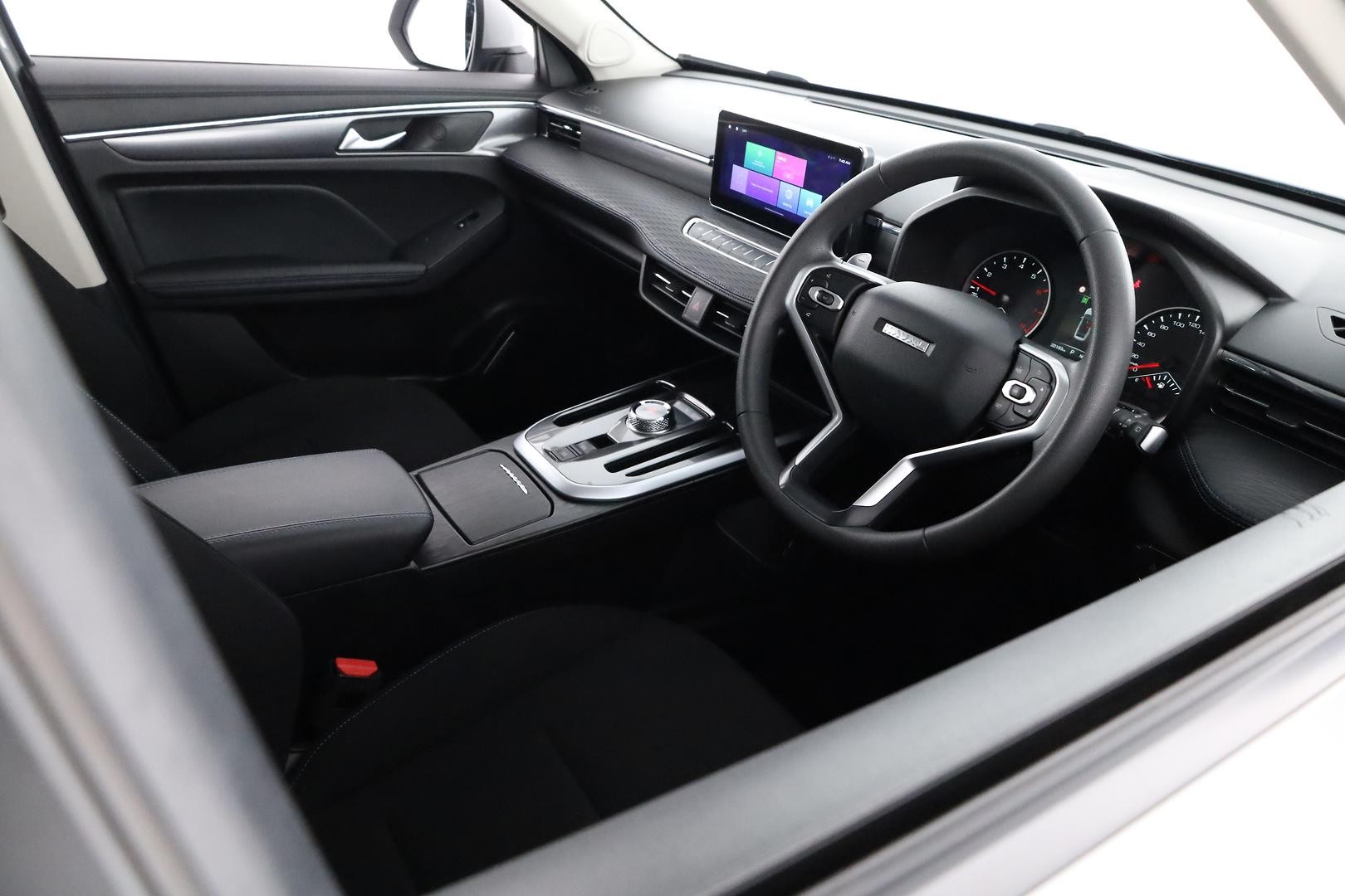 Gwm Haval Jolion image 4