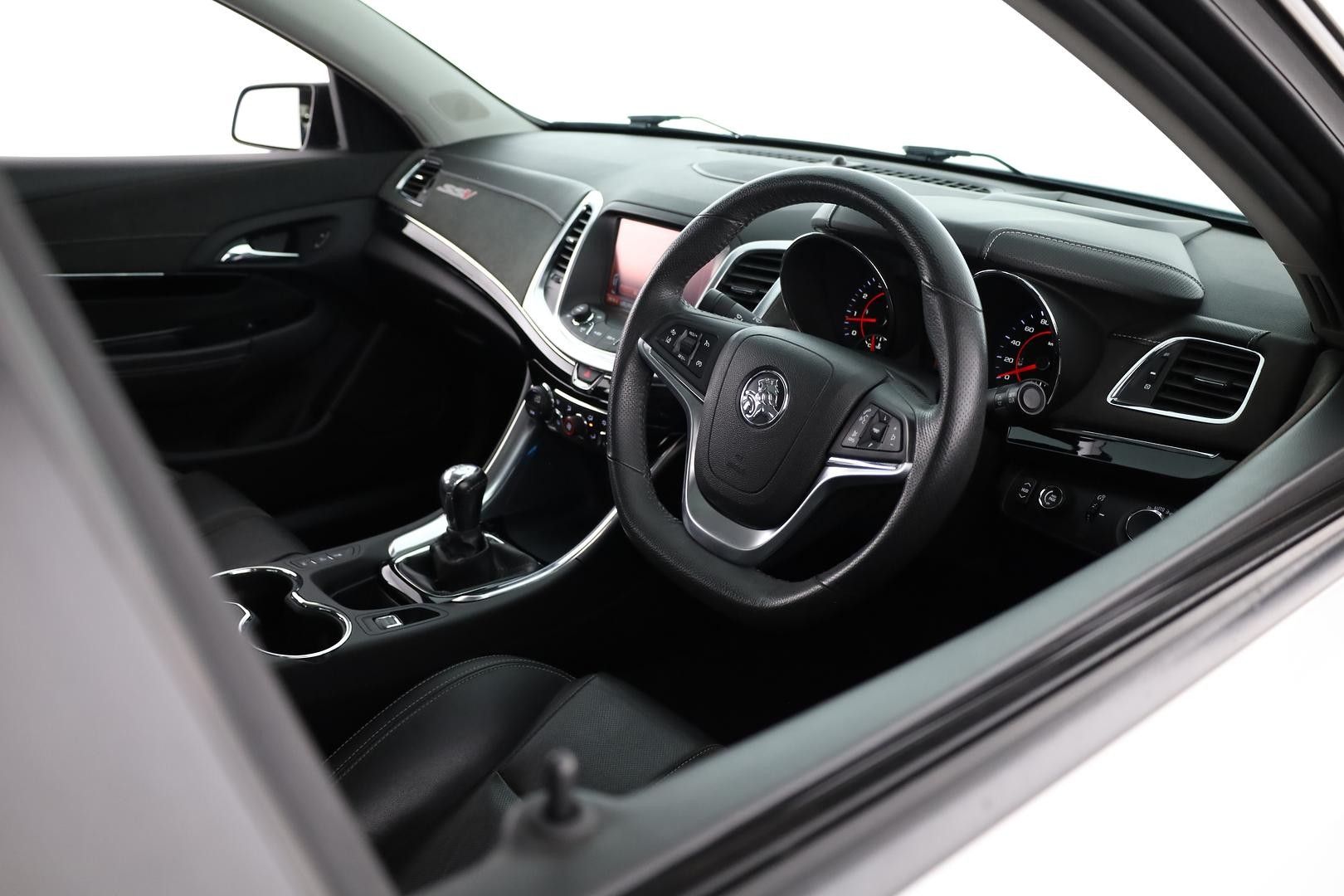 Holden Commodore image 4