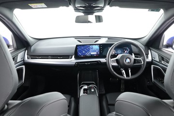 https://dvg-vehicle-assets.s3.amazonaws.com/C002244/egmdinai1yfyzr8yuje7r0le0.jpg