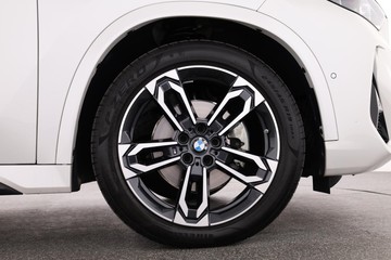 https://dvg-vehicle-assets.s3.amazonaws.com/C002245/3u13dm5wr2ryn2epyk7b0aya0.jpg