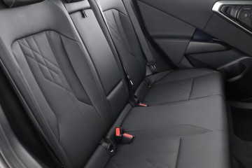 https://dvg-vehicle-assets.s3.amazonaws.com/C002249/17yu2ge76fha9xgfg5ln7qaby.jpg